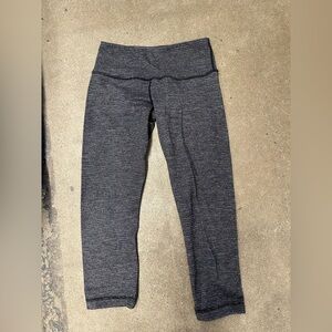 Lululemon cropped leggings size 4